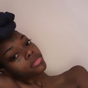 Meet your Posher, Venus